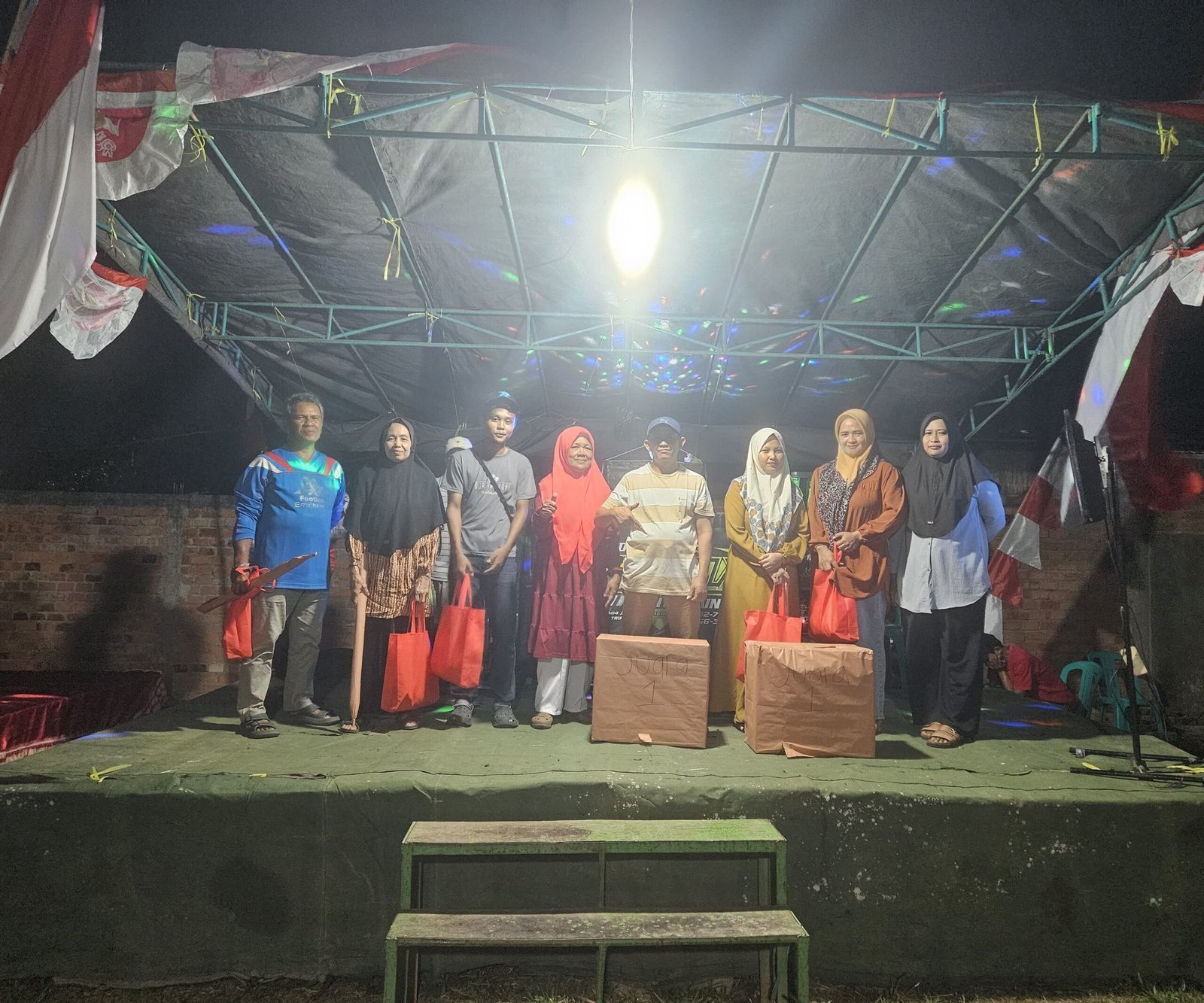 Malam Puncak HUT RI Wirakarya RT 001 Tanah Mas Indah Memperkokoh Kohesi Sosial dan Semangat Kebangsaan
